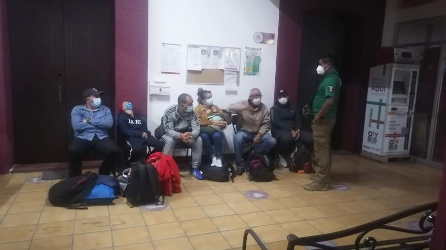 Los siete cubanos detenidos en el estado mexicano de Oaxaca fueron trasladados a una estancia. (Facebook)
