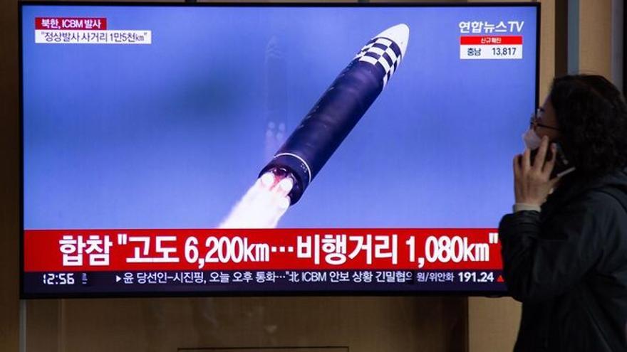 El vídeo del lanzamiento del misil ha sido difundido por la televisión norcoreana. (EFE)