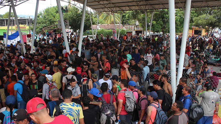 15.000 migrantes continúa su avance por el sur de México en un acto de presión para exigir visas humanitarias. (EFE)
