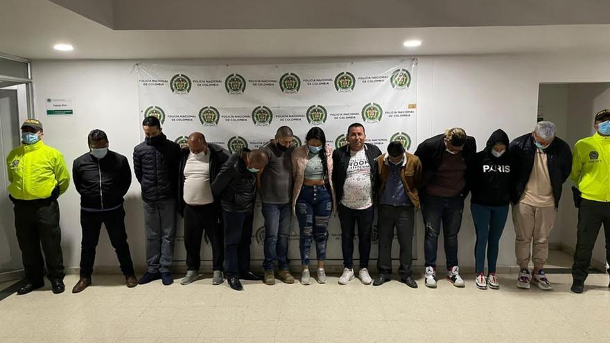 A los detenidos se les imputan los cargos de concierto para delinquir, tráfico de migrantes y enriquecimiento ilícito. (Policía Nacional de Colombia)