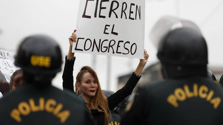 Los peruanos tienen muy mala opinión de sus dirigentes. (EFE)