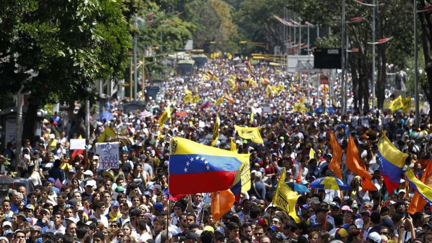 La plataforma antichavista anunció manifestaciones en las capitales de los 23 estados del interior de la nación suramericana. (EFE)