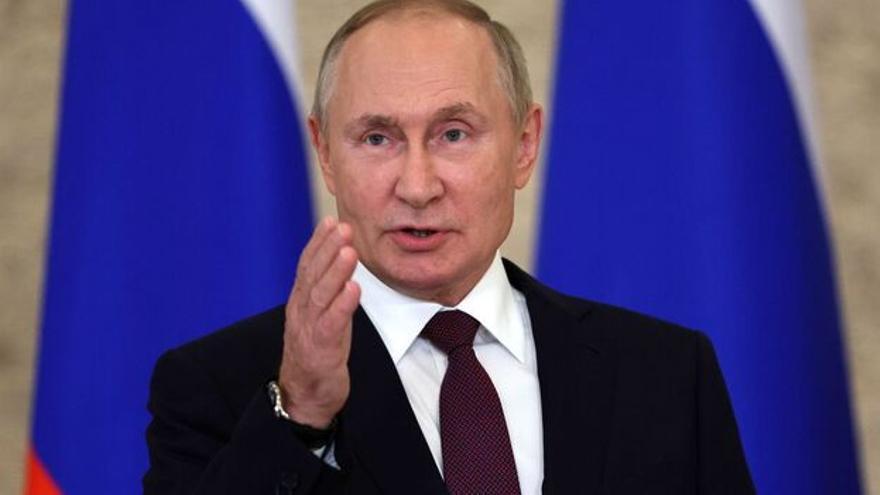 El presidente ruso, Vladímir Putin, ordenó un paro al fuego por 36 horas  lo largo de toda la línea del frente en Ucrania. (EFE)