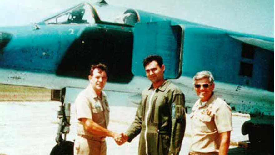 Orestes Lorenzo, héroe de guerra en Cuba, viró su MiG hacia EE UU y allí se quedó. (Archivo) 