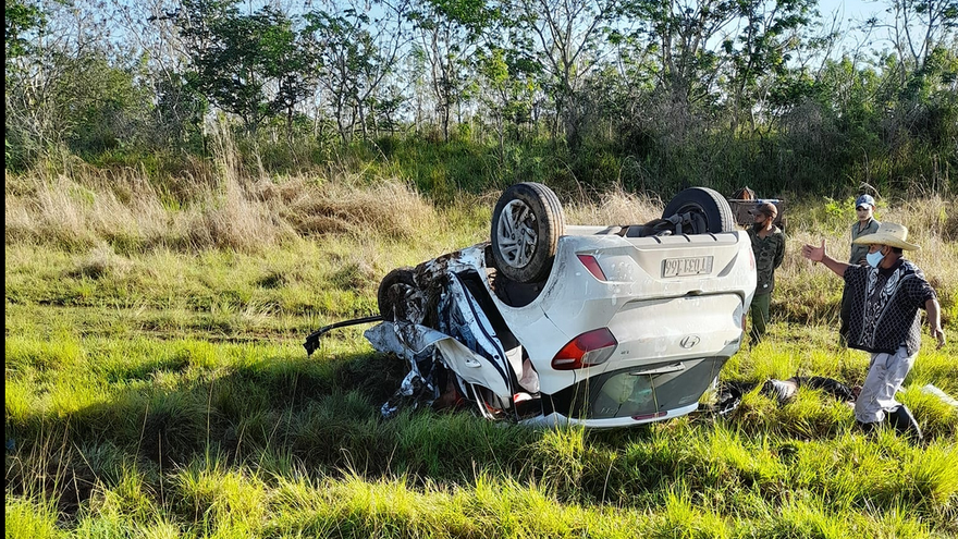 Accidente de este sábado en Villa Clara, que se saldó con cuatro fallecimientos. (Telecubanacán)