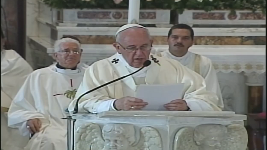 El papa Francisco durante la homilía de la misa celebrada en Santiago. (captura de vídeo)