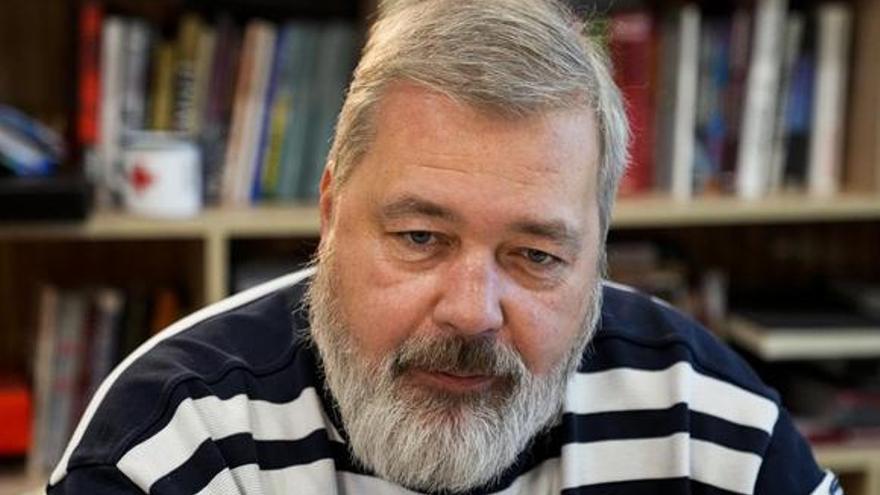 Muratov informa hace 27 años en su periódico sobre temas censurados por el Gobierno ruso. (EFE)