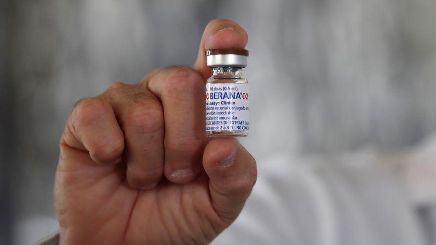 La entidad aclaró que "la OMS no califica las vacunas" y recordó que la Soberana 02 "aún no terminó sus fases de pruebas clínicas". (EFE)